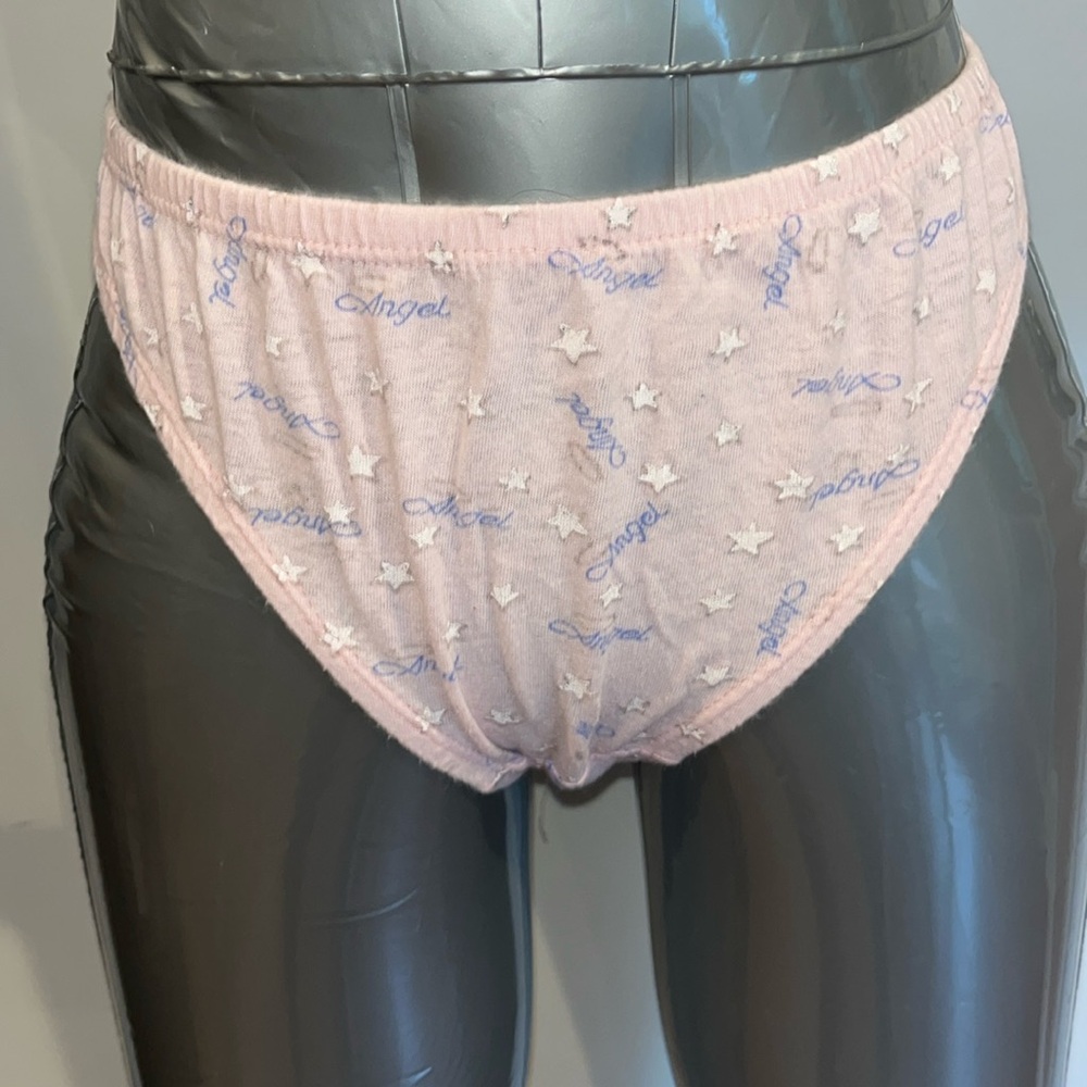 Maidenform thong panties, size 6, gently used 100 % cotton
